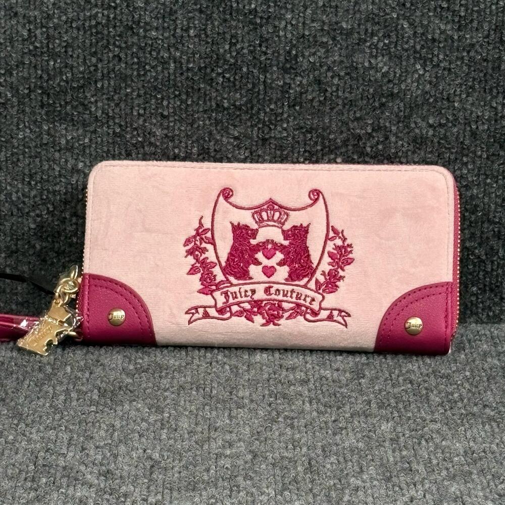 Juicy Couture Wallet Wristlet Womens One Size Pink Flamingo Velvet Zip Around
